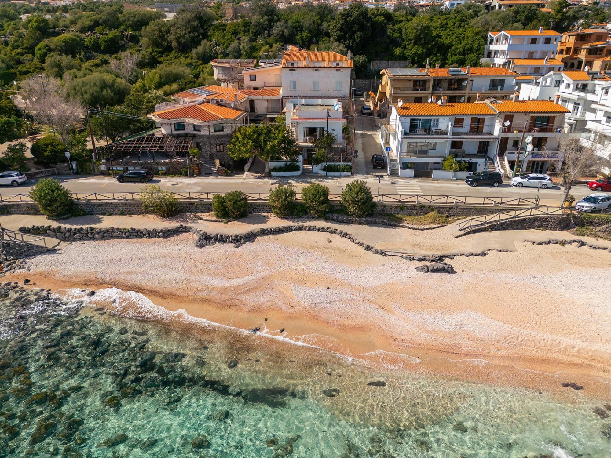 Casa Fronte Spiaggia Villa Cala Gonone Exterior photo